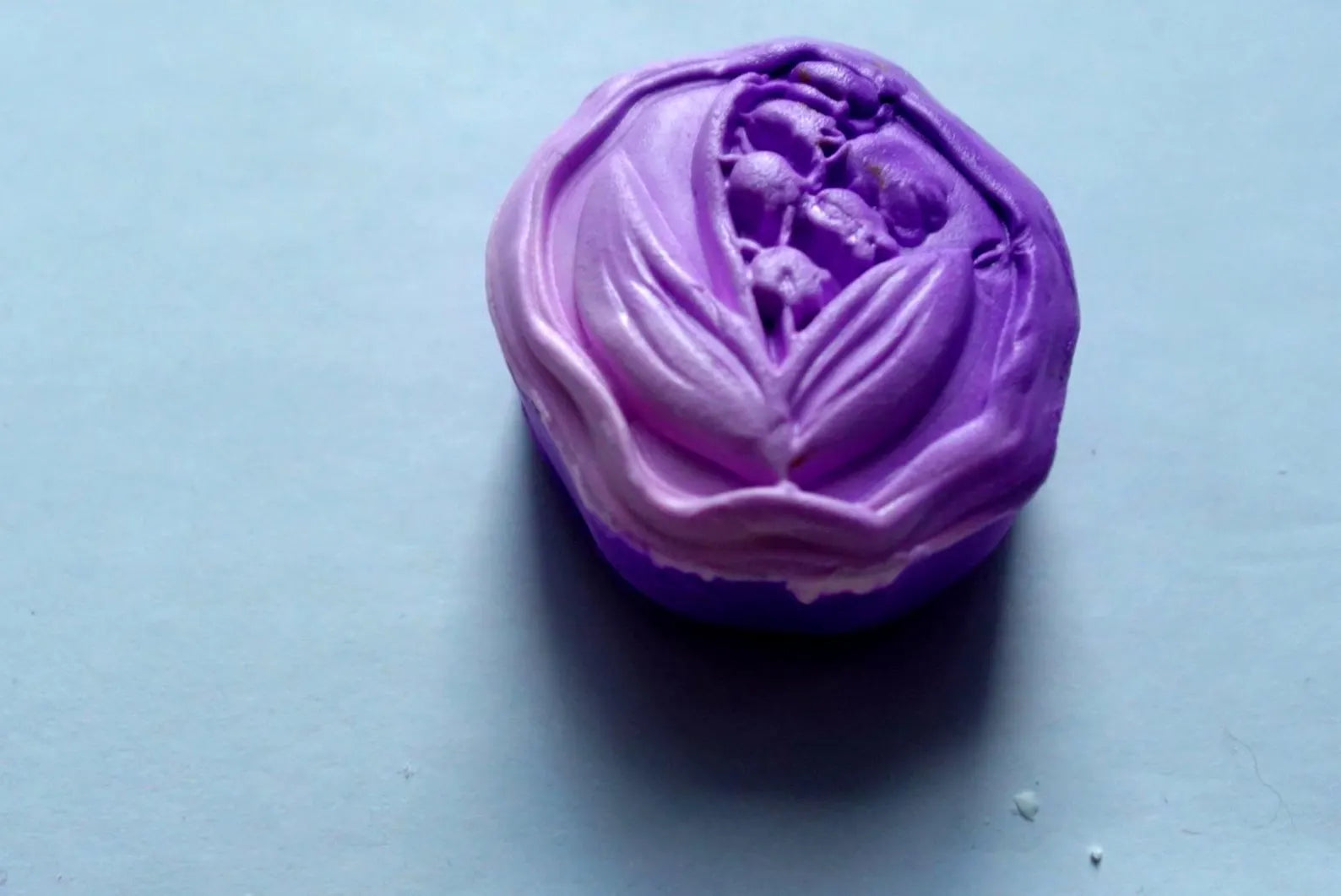 Lilac Magnet Mooncake